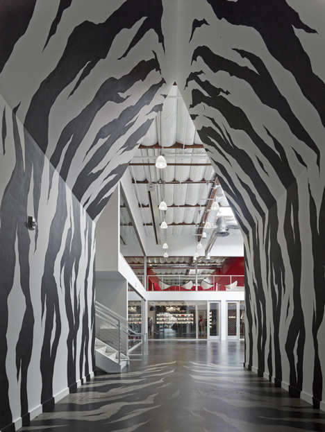 Fox Head by Clive Wilkinson Architects
