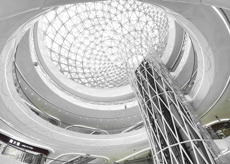 Shopping centre covered in silver balls by UNStudio