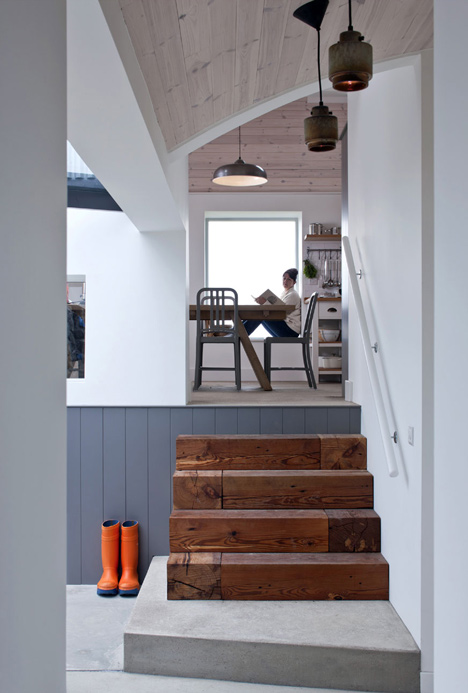 House No.7 by Denizen Works