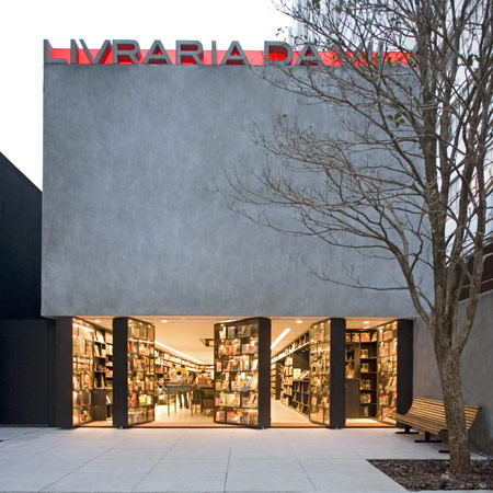 Livraria de Villa, São Paulo, Brazil by Isay Weinfeld
