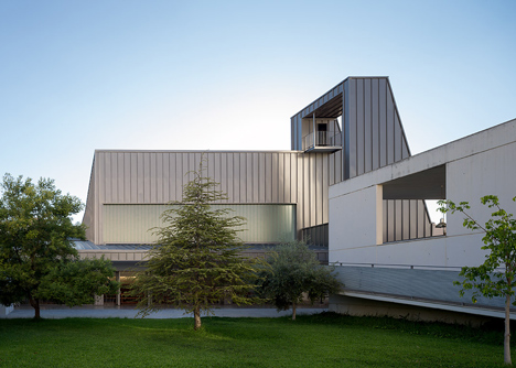 La Ascension del Senor Church by AGi architects
