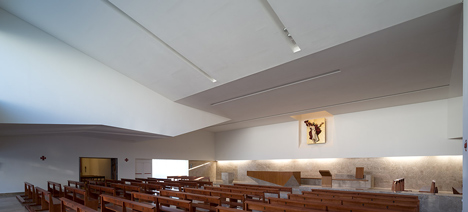 La Ascension del Senor Church by AGi architects