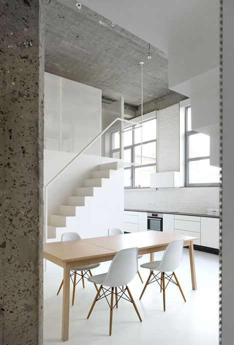 Loft FOR renovated apartment in Brussels by adn Architectures