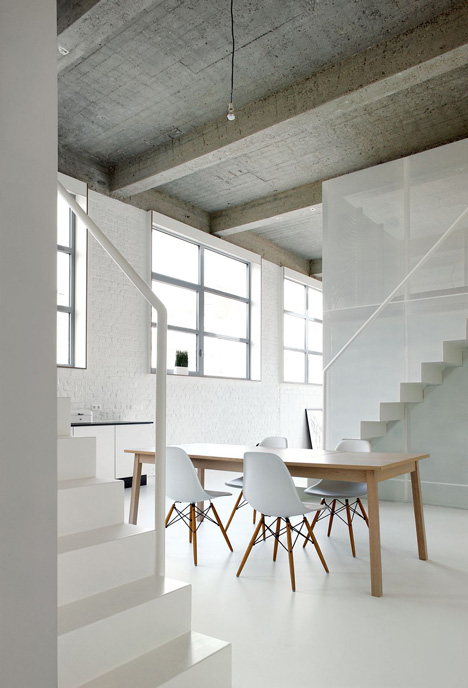 Loft FOR renovated apartment in Brussels by adn Architectures