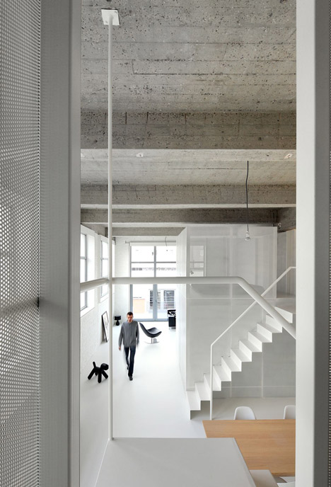 Loft FOR renovated apartment in Brussels by adn Architectures
