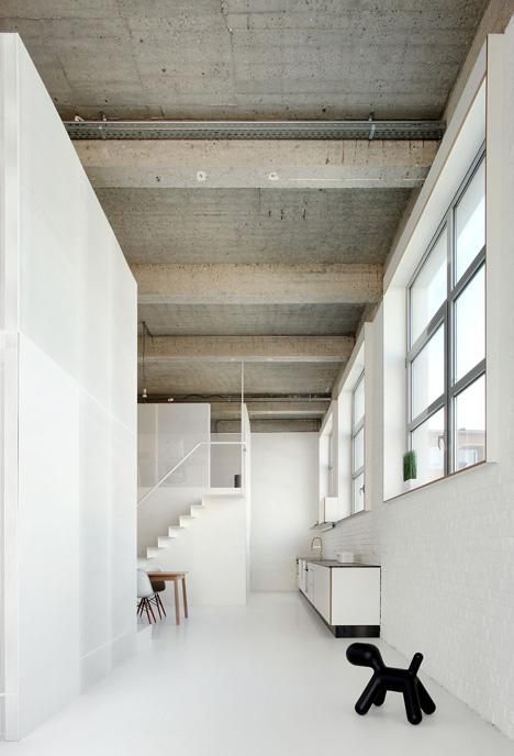Loft FOR renovated apartment in Brussels by adn Architectures