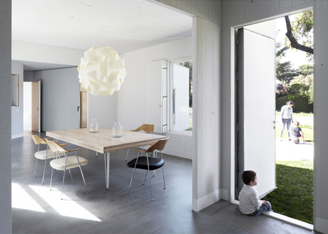 MO House in the woods by FRPO
