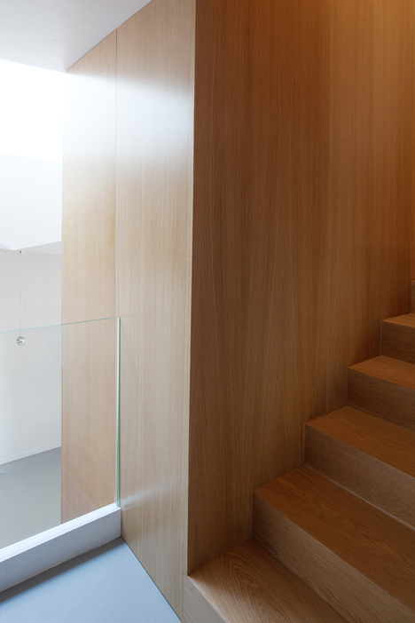 Renovated apartment in Rome by Scape