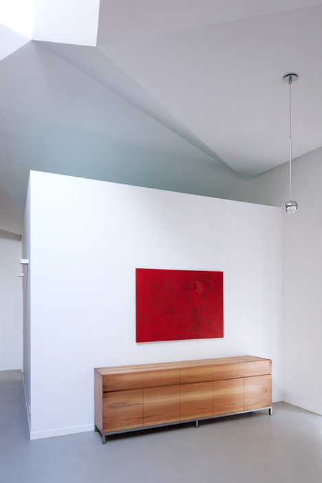 Renovated apartment in Rome by Scape