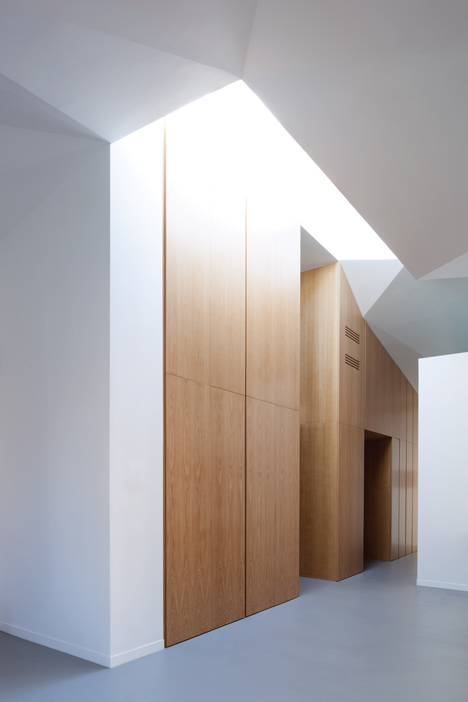 Renovated apartment in Rome by Scape