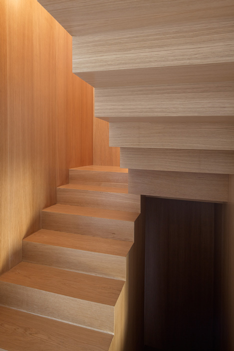 Renovated apartment in Rome by Scape