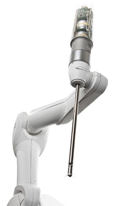 Robot surgeons to operate on beating human hearts