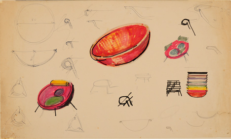 Bowl chair by Lina Bo Bardi reissued by Arper_dezeen_8