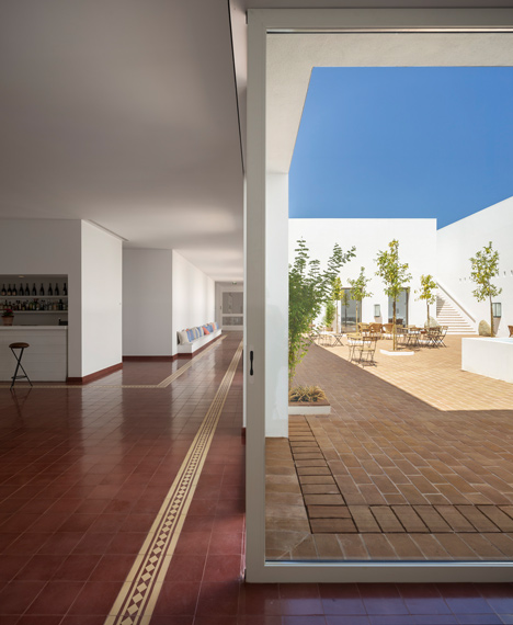 Cork-clad Ecork Hotel in Portugal by José Carlos Cruz