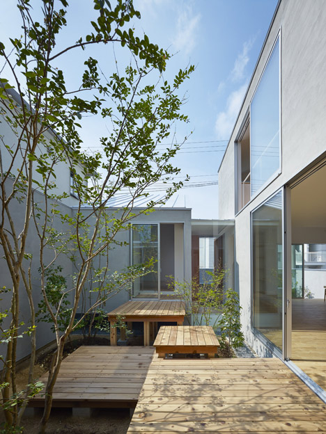 House N by Tomohiro Hata Architect and Associates