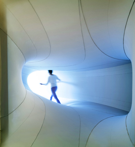 Suspense immersive fabric installation by Sophia Chang