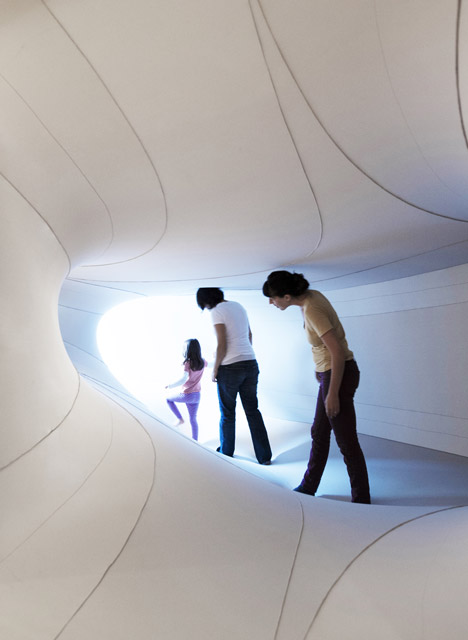Suspense immersive fabric installation by Sophia Chang
