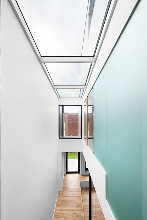 Alexandra Residence by naturehumaine