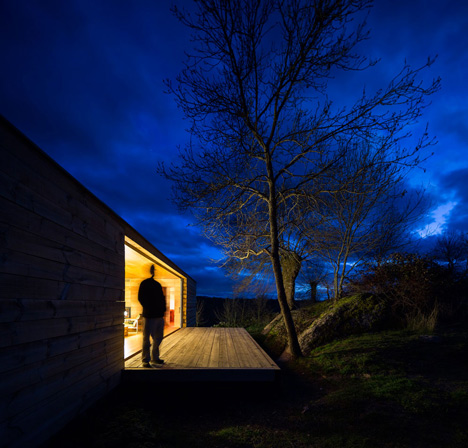 Churtichaga + Quadra-Salcedo built their Four Seasons House in an idyllic meadow