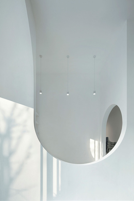 Hongkung Museum of Fine Art Gallery curved interior archways by penda