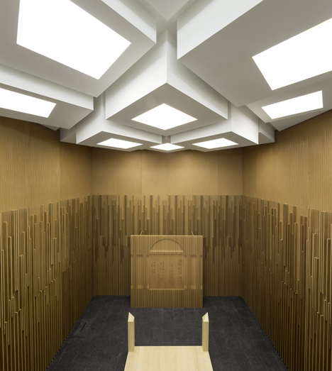 Jewish cultural centre with an acutely angled corner by Goncalo Byrne Arquitectos