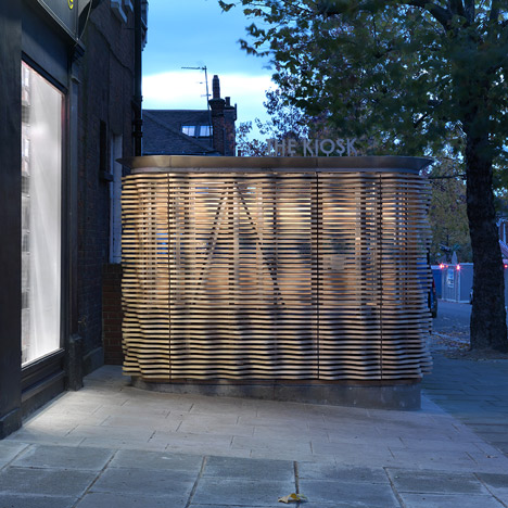 London flower kiosk with a wavy timber exterior by Buchanan Partnership