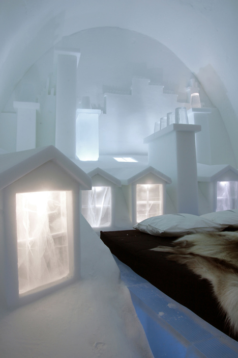 Parisian city skyline carved into an Icehotel room by Les ateliers de Germaine