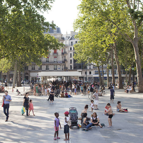 Place de la République and Monde & Médias Pavilion by TVK