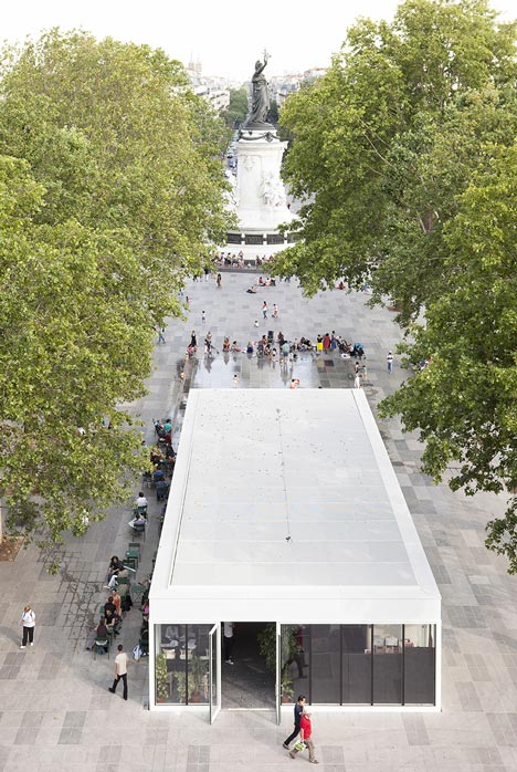 Place de la République and Monde & Médias Pavilion by TVK