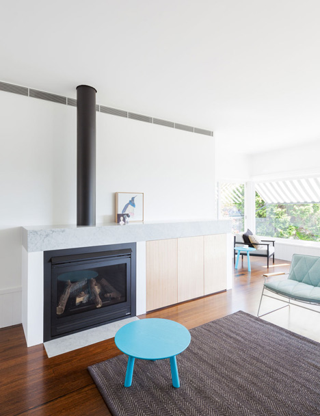 Renovated single-storey house with distorted ceiling voids by Tribe Studio