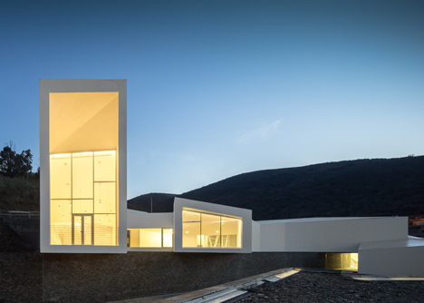 Rowing High Performance Centre in Pocinho by Alvaro Fernandes Andrade