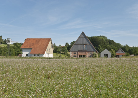 Small museum pavilion designed to resemble a rural shed by Von M