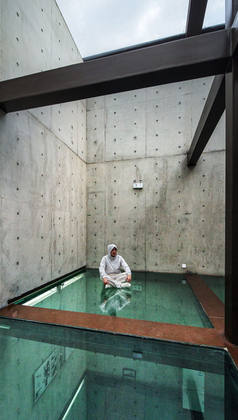 Vertical Glass House by Atelier FCJZ