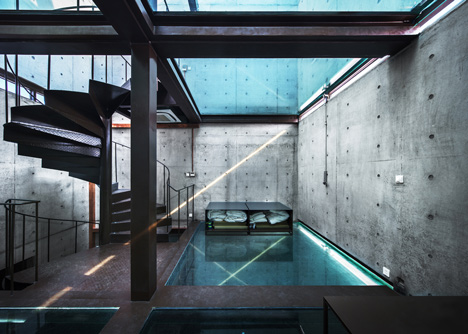 Vertical Glass House by Atelier FCJZ
