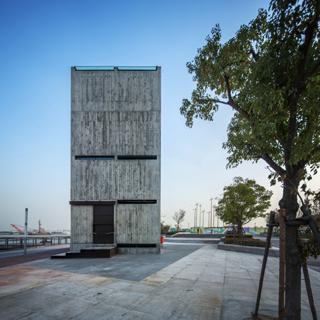 Vertical Glass House by Atelier FCJZ
