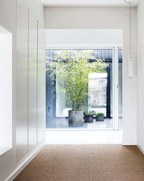 Villa Weinberg by Weinberg Architects and Friis and Moltke