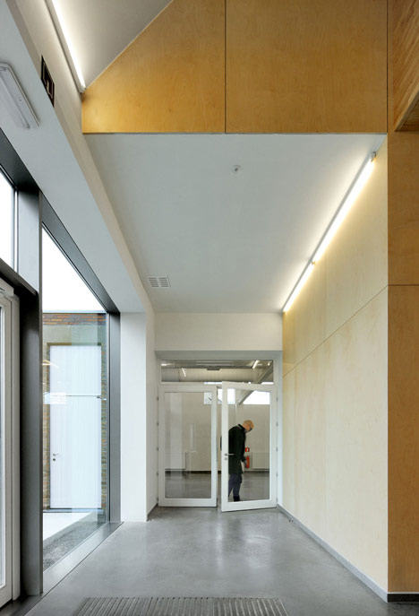 Community Centre Westvleteren by Atelier Tom Vanhee contrasts old and new bricks