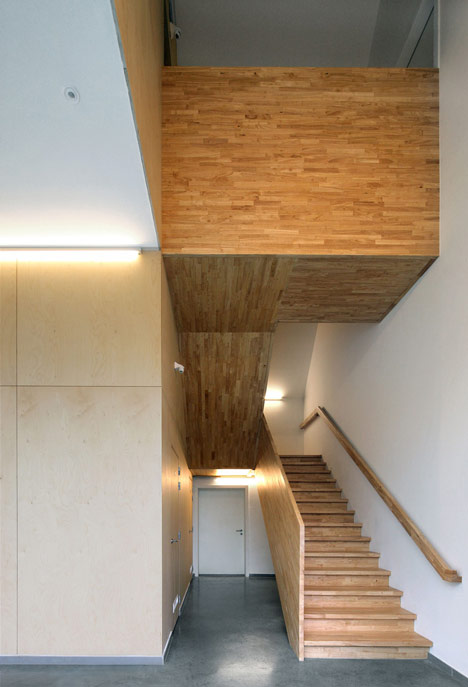 Community Centre Westvleteren by Atelier Tom Vanhee contrasts old and new bricks
