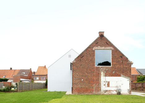 Community Centre Woesten by Atelier Tom Vanhee has a contrasting gabled extension