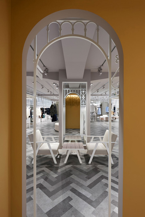 Compolux at Seibu department store Tokyo by Nendo