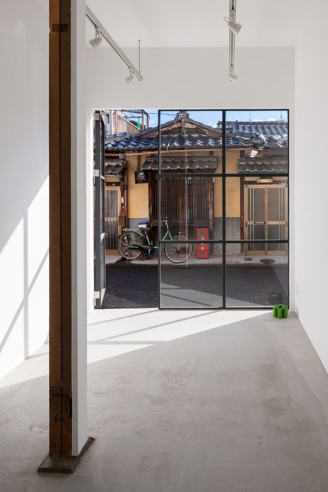 House in Shichiku by Shimpei Oda
