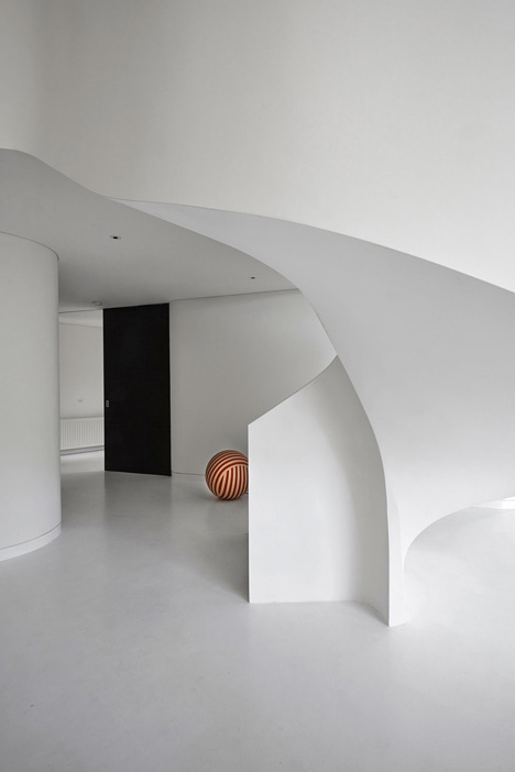 Loft apartment in Melbourne by Adrian Amore