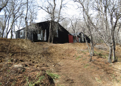 MAPA architects create sheds within sheds for Chilean mountain hideaway