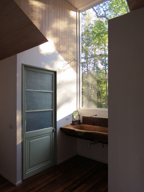 MAPA architects create sheds within sheds for Chilean mountain hideaway