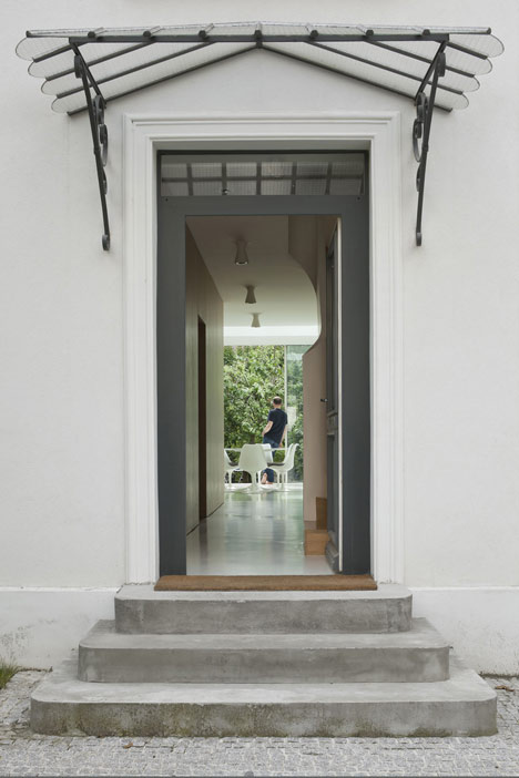 Maison a Vincennes by Atelier Zundel Cristea features glass-walled extension