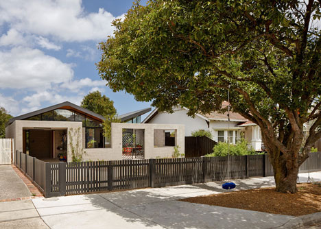 Melbourne house by MRTN Architects features courtyard with window-like apertures