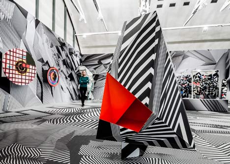 Monochrome graphics create optical illusions at Tobias Rehberger's solo exhibition
