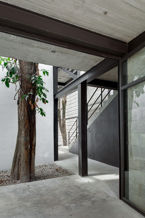 Perforated concrete walls encase La Tallera gallery by Frida Escobedo