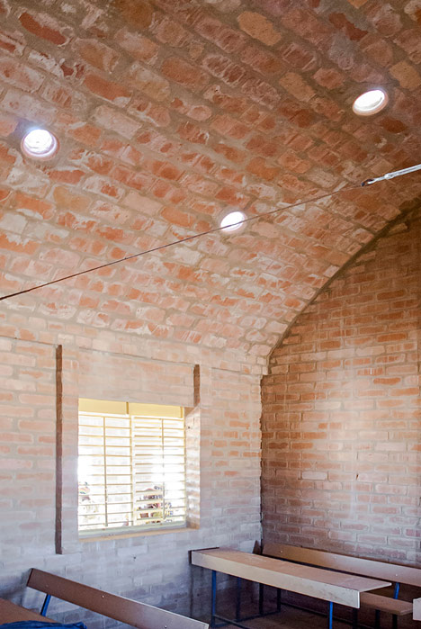 Primary school Tanouan Ibin in Mali by Levs Architecten