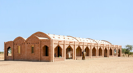 Primary school Tanouan Ibin in Mali by Levs Architecten
